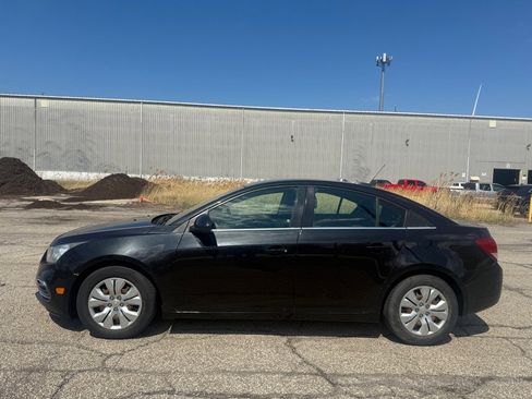 Used 2015 Chevrolet Cruze LT image 6