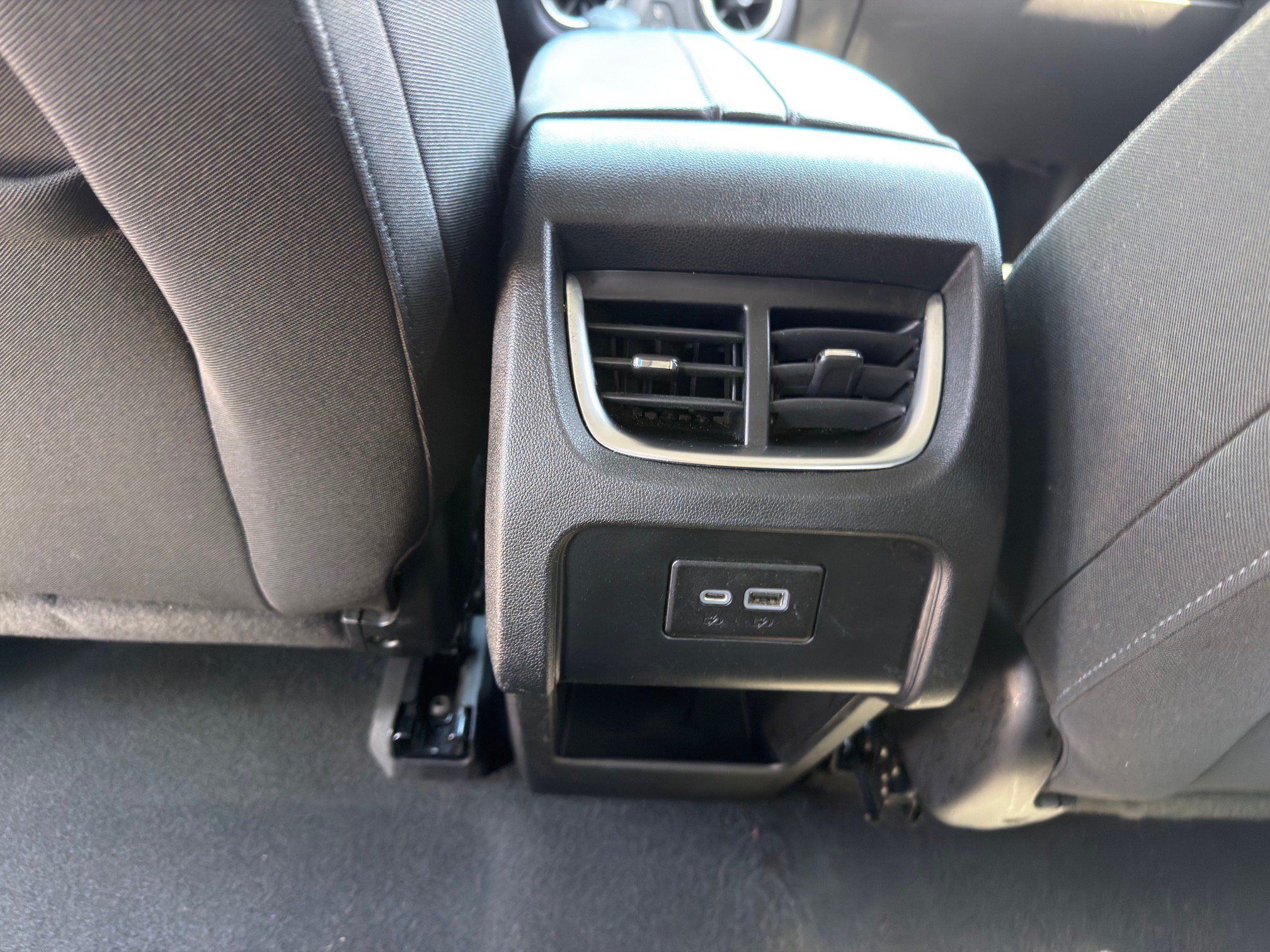 Used 2022 Chevrolet Blazer LT FWD image 22
