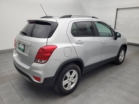 Used 2021 Chevrolet Trax LT FWD image 9