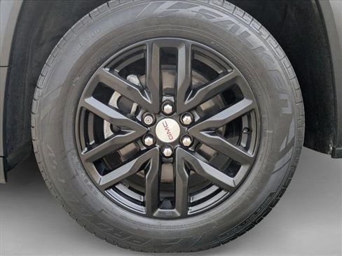 Used 2019 GMC Acadia SLT w/ LPO, Floor Liner Package image 24