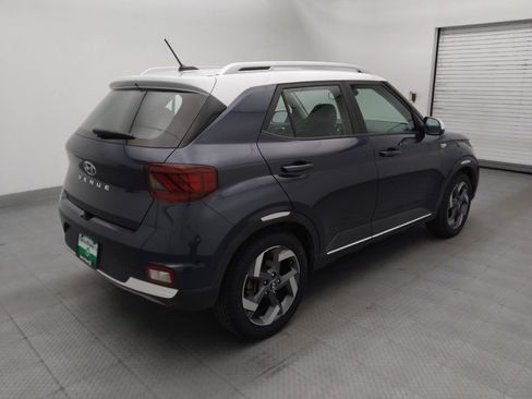 Used 2023 Hyundai Venue Limited w/ Cargo Package FWD image 9