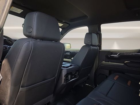 Used 2026 GMC Sierra 1500 AT4 AWD/4WD image 11