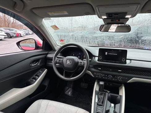 Used 2024 Honda Accord EX image 32