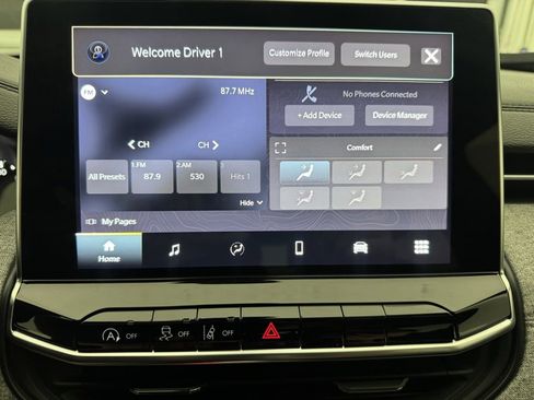 Used 2023 Jeep Compass Latitude image 19