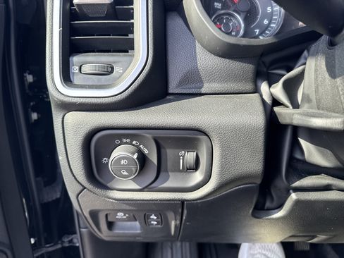 Used 2025 RAM 1500 Big Horn AWD/4WD image 25