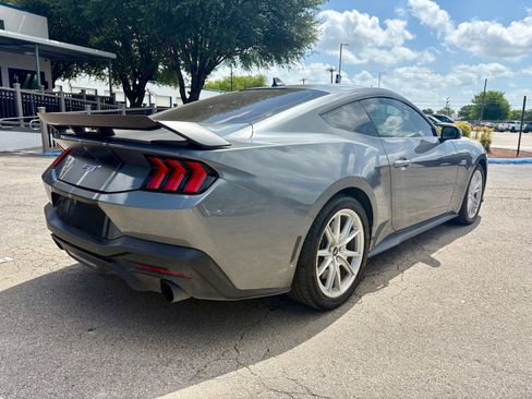 Used 2025 Ford Mustang GT Premium RWD image 5