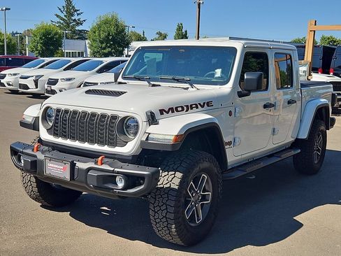 Certified 2026 Jeep Gladiator Mojave AWD/4WD image 3