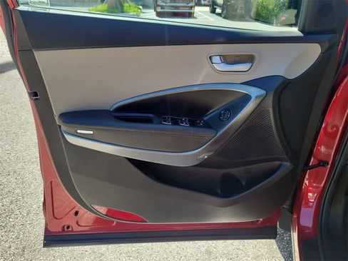 Used 2017 Hyundai Santa Fe Sport image 18