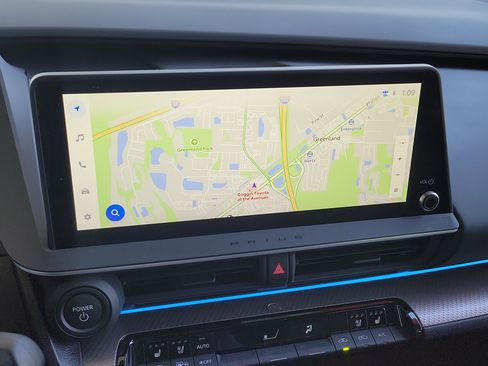 Certified 2024 Toyota Prius Limited image 25