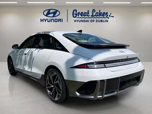 Used 2024 Hyundai Ioniq 6 SEL AWD/4WD image 12