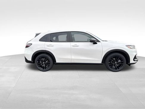 New 2026 Honda HR-V Sport image 8