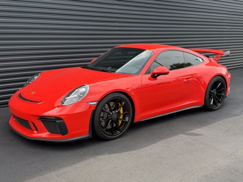Certified 2018 Porsche 911 GT3 RWD image 1