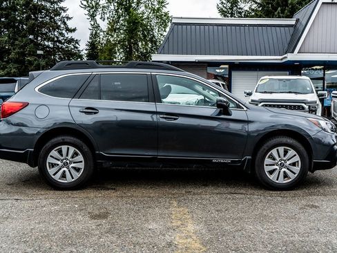 Used 2019 Subaru Outback 2.5i Premium w/ Popular Package #2 AWD/4WD image 14