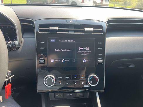 Certified 2024 Hyundai Tucson SE FWD image 20