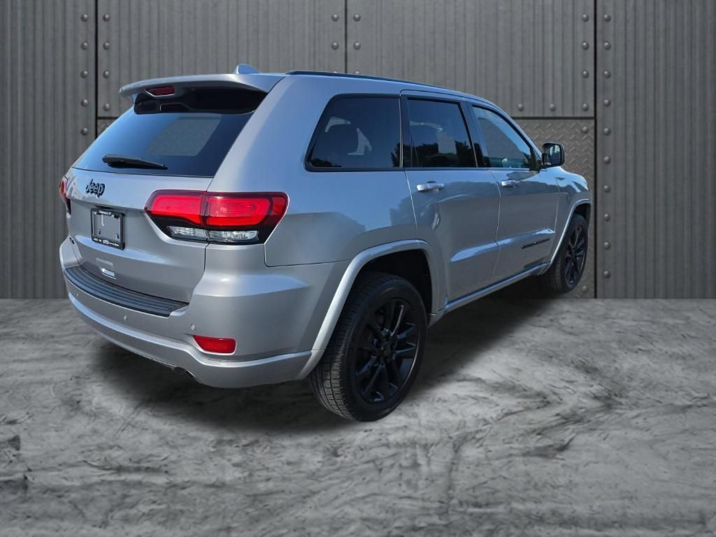 Used 2021 Jeep Grand Cherokee Laredo X AWD/4WD image 7