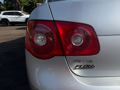 Used 2006 Volkswagen Jetta 2.5 image 8