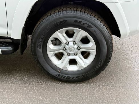 Used 2023 Toyota 4Runner SR5 Premium w/ Moonroof Package image 10