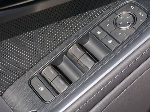 Used 2025 Lexus GX 550 GX 550 Premium+ w/ Accessory Package (2T) image 24