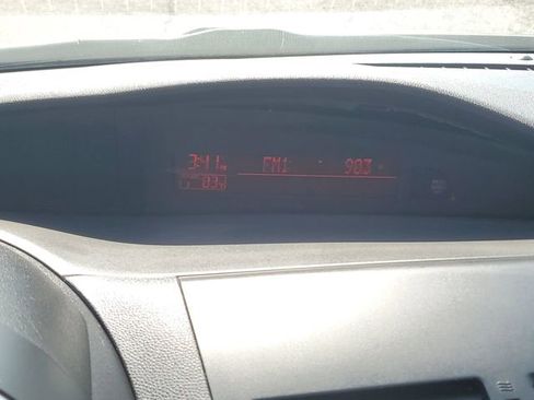 Used 2011 MAZDA MAZDA3 i Sport image 16