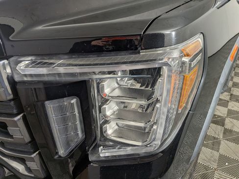 Used 2020 GMC Sierra 2500 AT4 w/ Technology Package image 15