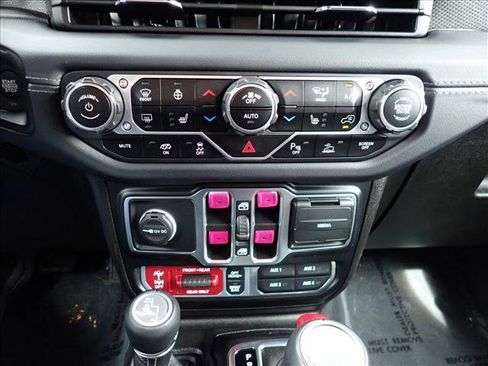 Used 2024 Jeep Wrangler Unlimited Rubicon 392 AWD/4WD image 18