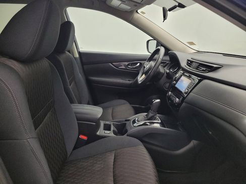 Used 2017 Nissan Rogue SV w/ SV Premium Package AWD/4WD image 21