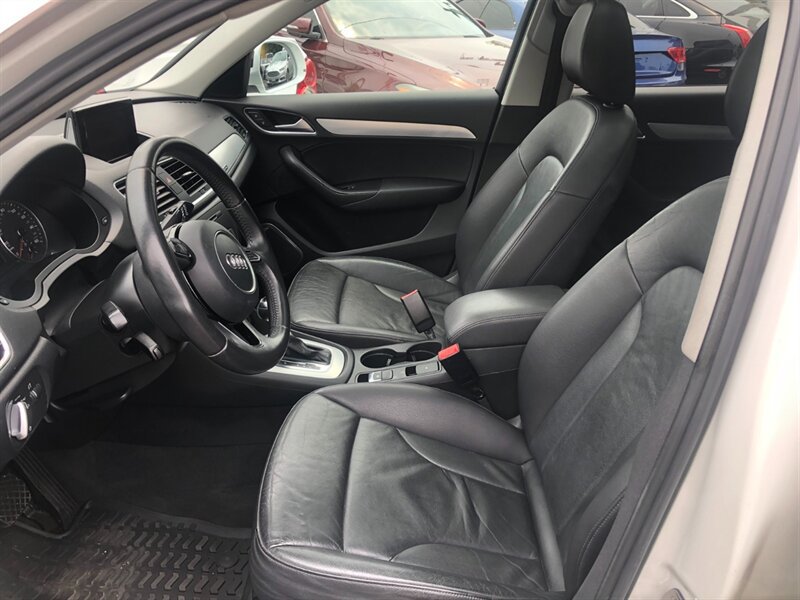Used 2015 Audi Q3 2.0T Prestige w/ Prestige Package AWD/4WD image 10