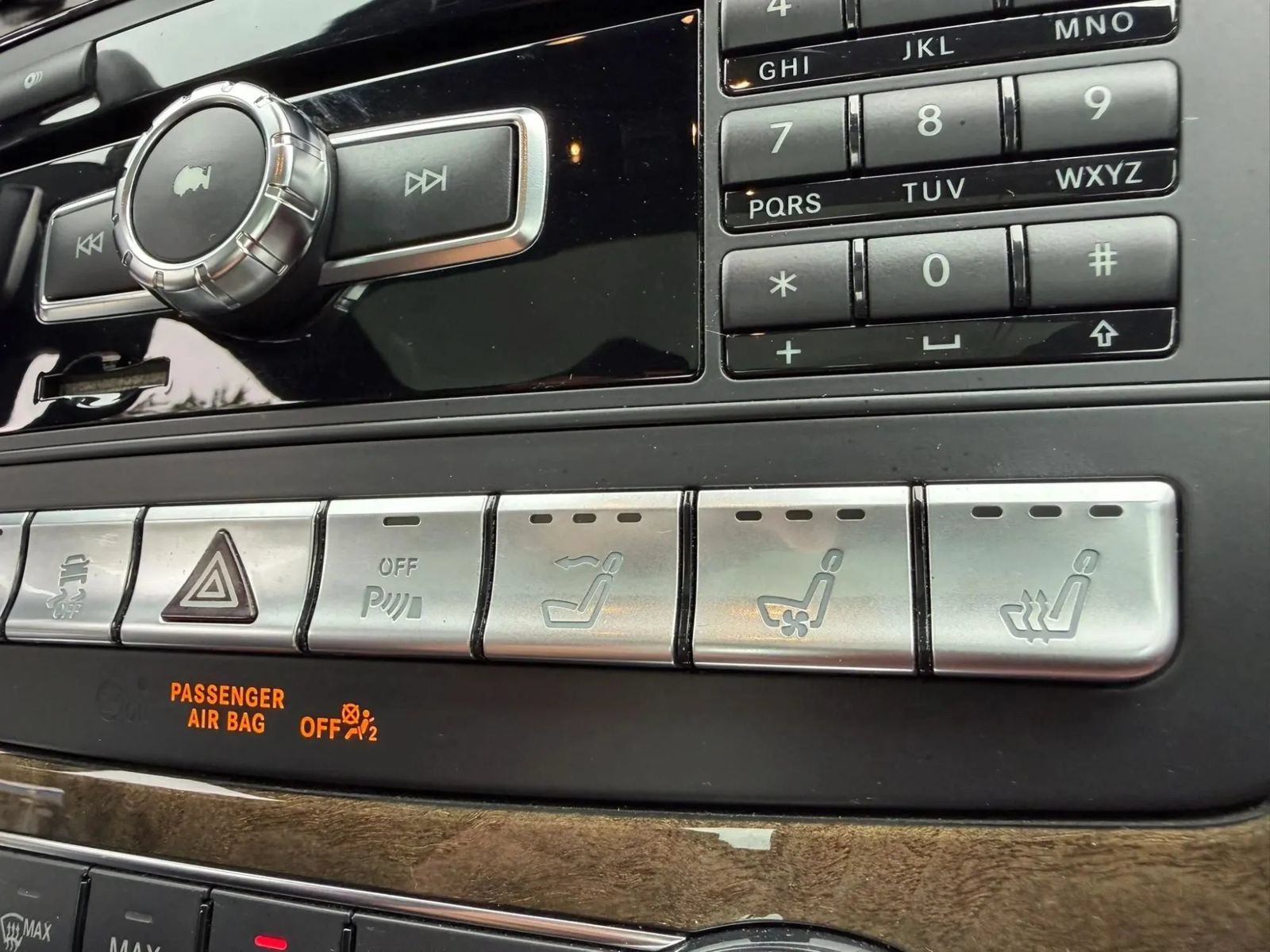 Used 2013 Mercedes-Benz SL 550 image 23