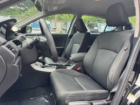 Used 2015 Honda Accord LX image 14