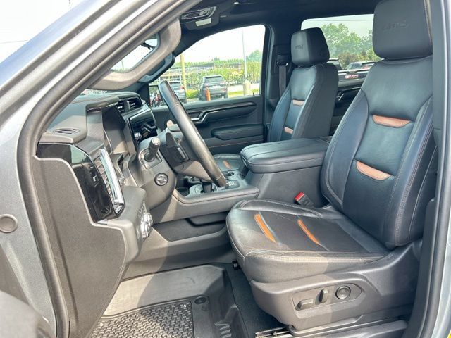 Used 2024 GMC Sierra 1500 AT4 w/ Technology Package AWD/4WD image 29