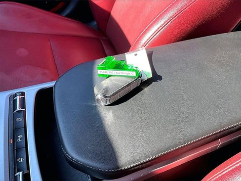 Certified 2021 Kia Stinger GT image 10