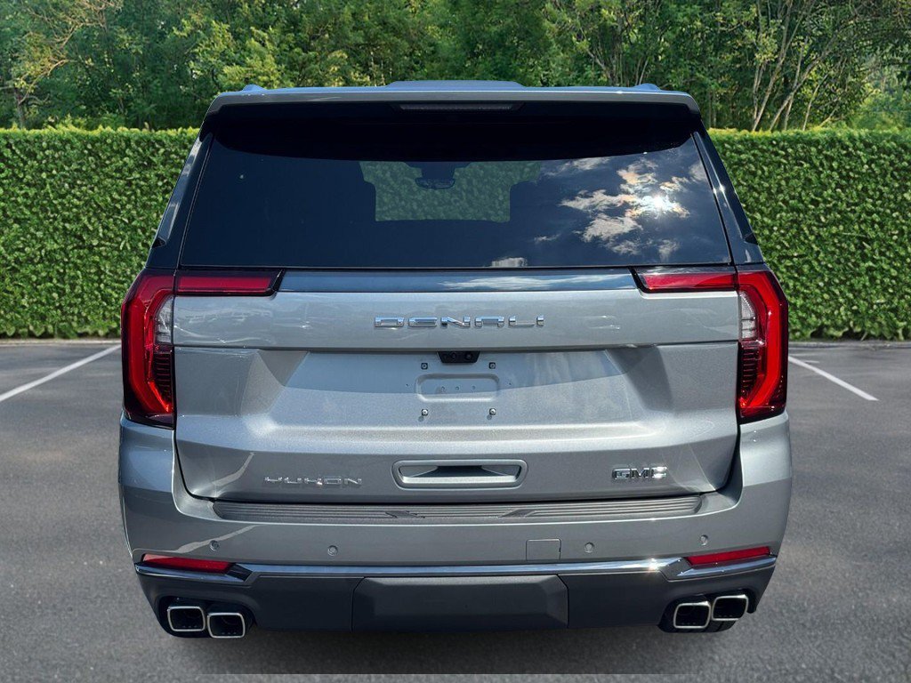 Used 2026 GMC Yukon Denali Ultimate AWD/4WD image 5