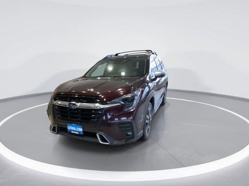 Used 2023 Subaru Ascent Touring image 3