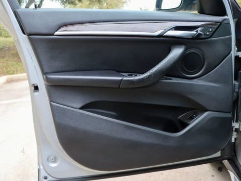 Used 2017 BMW X1 xDrive28i image 12