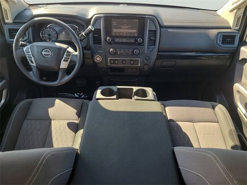 Used 2023 Nissan Titan SV image 15