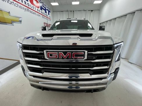 New 2026 GMC Sierra 3500 SLT w/ SLT Convenience Package AWD/4WD image 2
