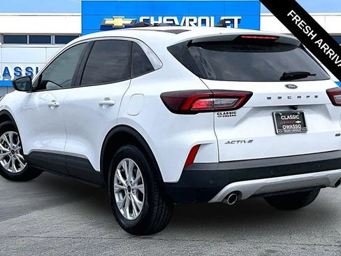 Used 2023 Ford Escape Active w/ Tech Pack #1 FWD image 3