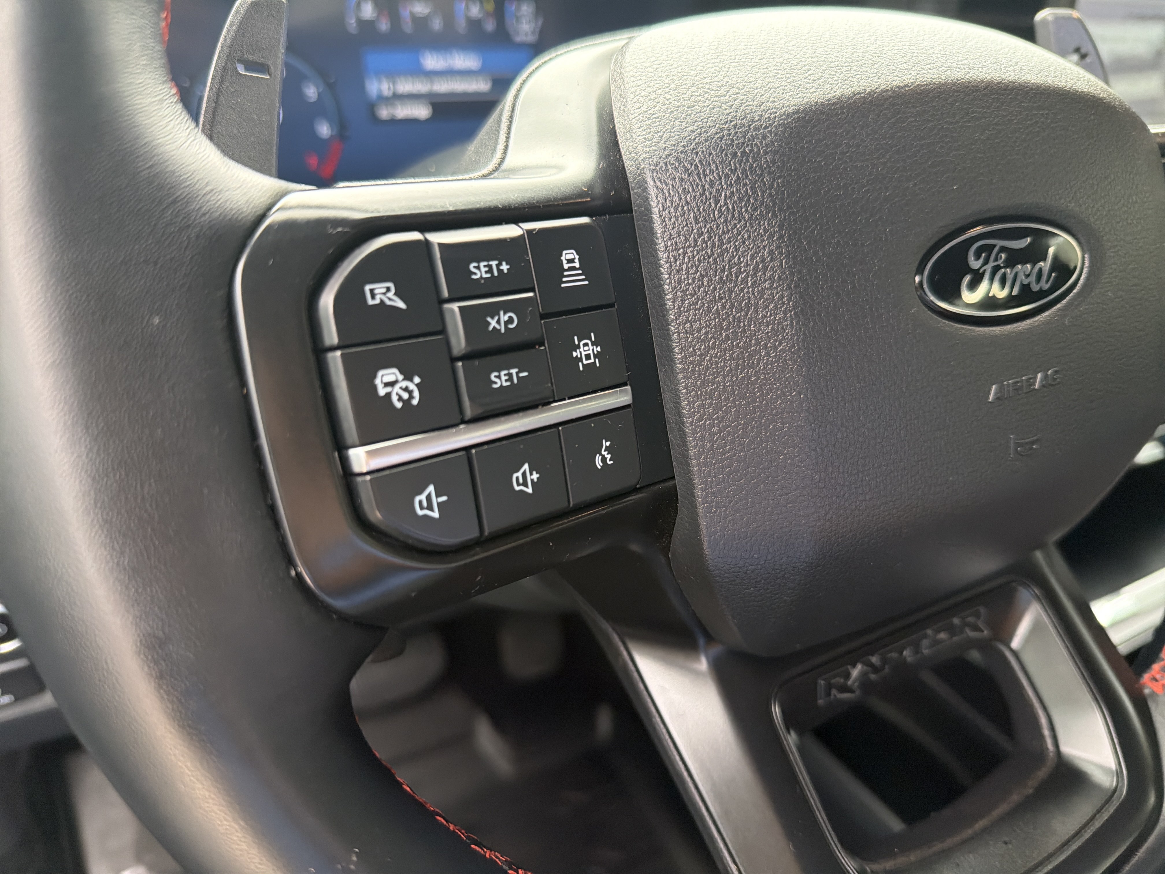 Used 2025 Ford F150 Raptor AWD/4WD image 13