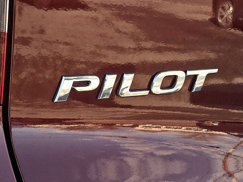 Used 2019 Honda Pilot Elite image 33