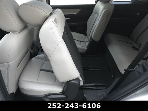 Used 2024 MAZDA CX-90 Plug-In Hybrid w/ Premium Pkg AWD/4WD image 34