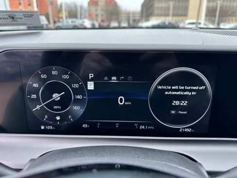 Used 2024 Kia Seltos SX w/ SX Sunroof Package image 17