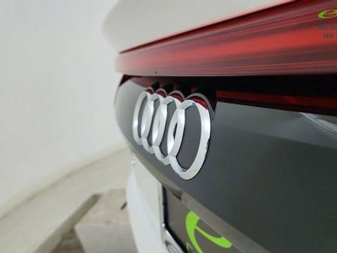 Used 2023 Audi Q8 Premium w/ Convenience Package AWD/4WD image 17