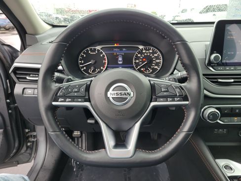 Certified 2020 Nissan Altima 2.5 SR w/ Premium Package FWD image 21