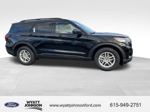 New 2026 Ford Explorer Active image 2