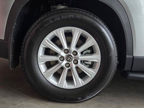Certified 2026 Toyota Grand Highlander FWD image 5