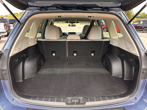 Used 2023 Subaru Forester AWD/4WD image 14