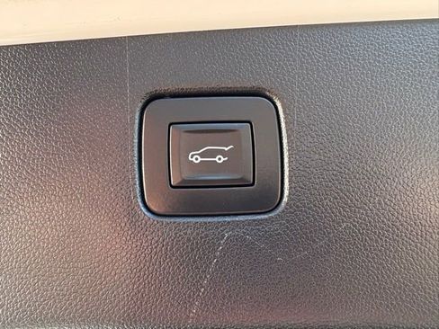 Used 2024 Buick Envista Preferred w/ Convenience II Package image 38