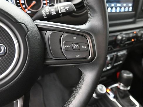 Used 2022 Jeep Wrangler Sport S image 24