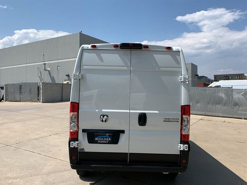 Used 2024 RAM ProMaster 2500 w/ Premium Convenience Group image 4