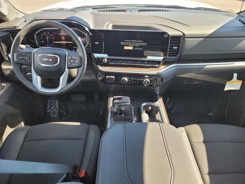 New 2026 GMC Sierra 1500 Elevation image 10